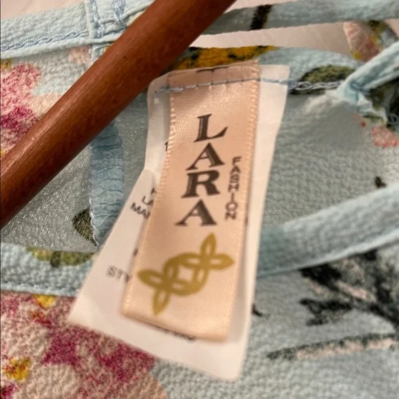 LARA Floral Print Blouse - Light Blue and Pink Medium - Picture 2 of 6